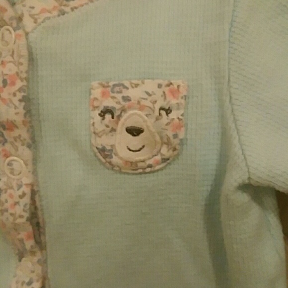 Bundle of 2 footie pajamas 3 mos - Picture 2 of 4